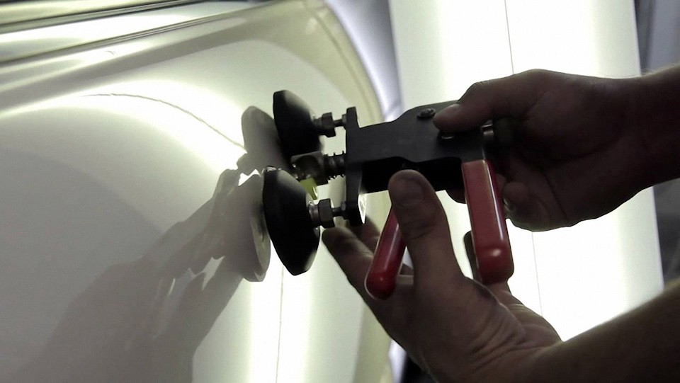 Технология PDR (Paintless Dent Repair)