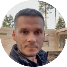 Генеральный директор<br />
Компания «Forest House»