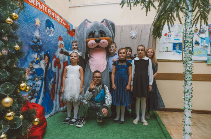 Новогодний праздник в Мгинской школе